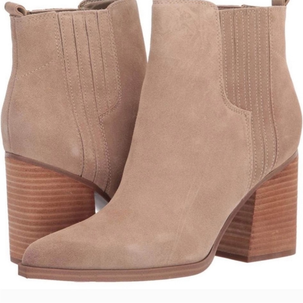 Marc Fisher Suede Pointed Toe Ankle Booties Tan Block Heel Size 7